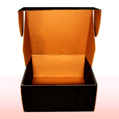 caja de carton negra impresa